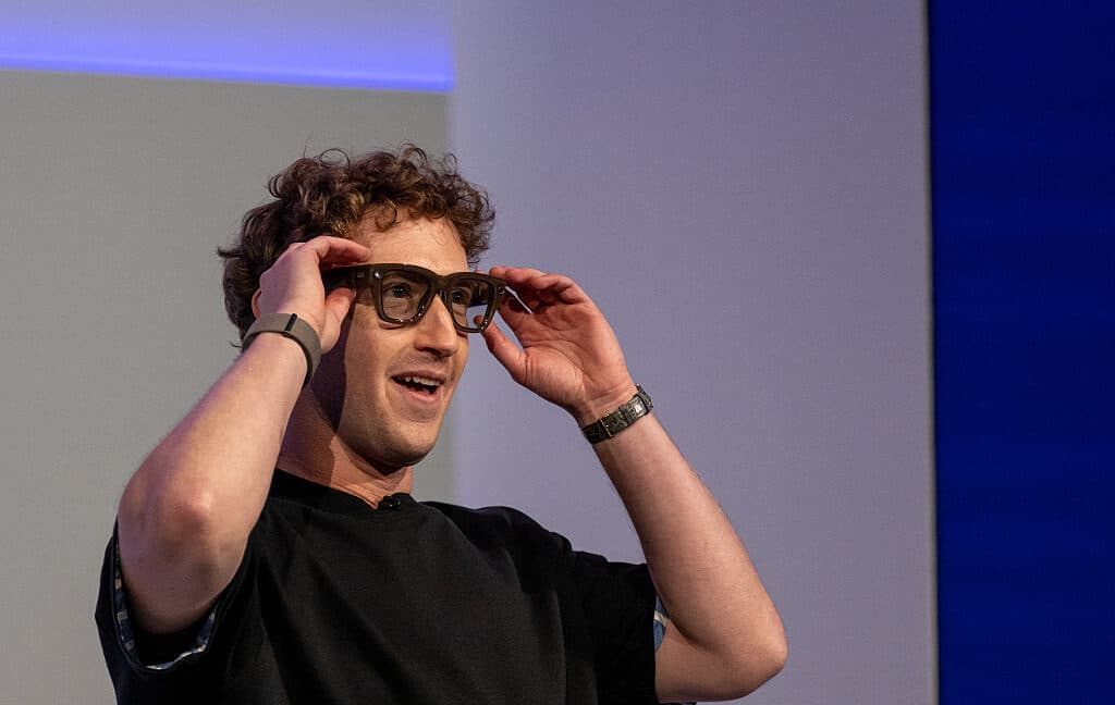 Meta bloque enfin les lunettes qui enregistrent en cachette