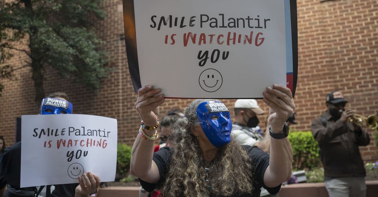 Palantir : quand les devs se demandent s'ils bossent pour le méchant